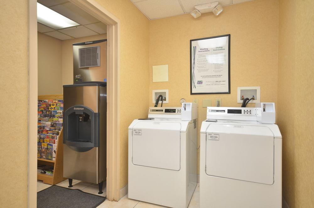 Holiday Inn Express Hotel & Suites Albuquerque Midtown By Ihg Eksteriør billede