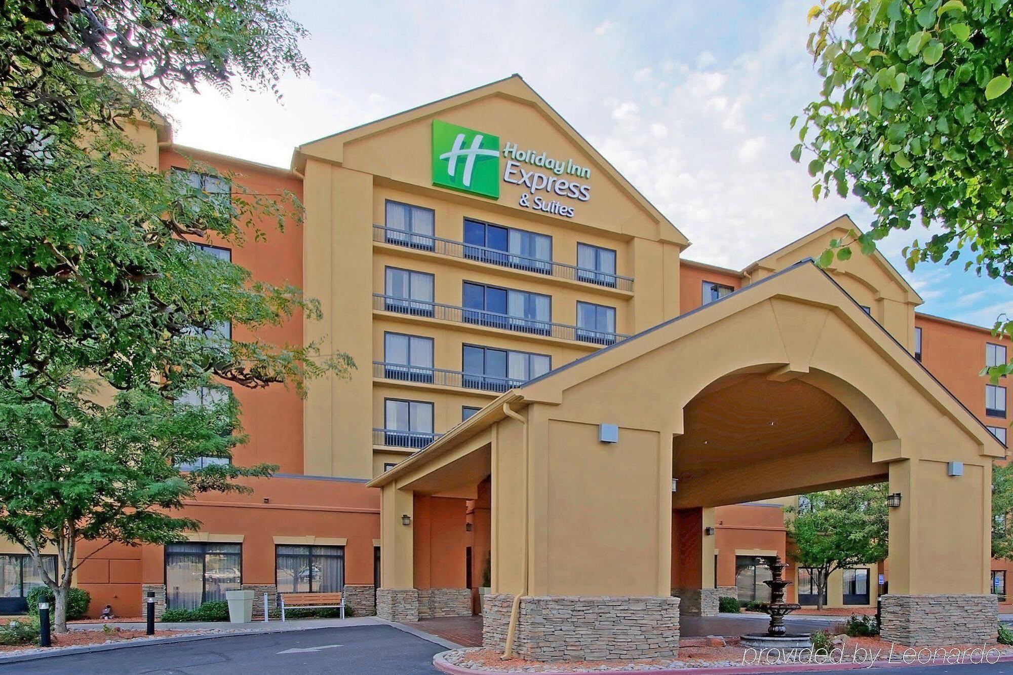 Holiday Inn Express Hotel & Suites Albuquerque Midtown By Ihg Eksteriør billede